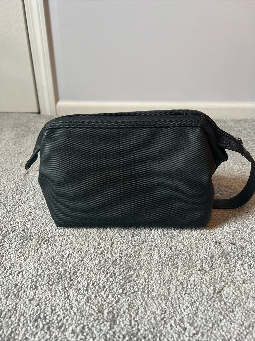 Lug via vl Matt luxe black NWOT